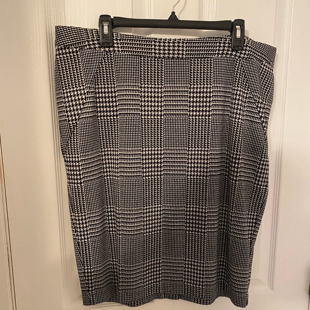 Lane Bryant Skirt, 16, Houndstooth pattern, business wear